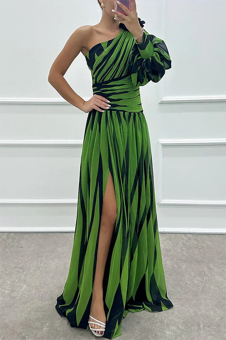 Hazel™ | Elegantna Maxi Obleka z Črtami in Odkritimi Rameni