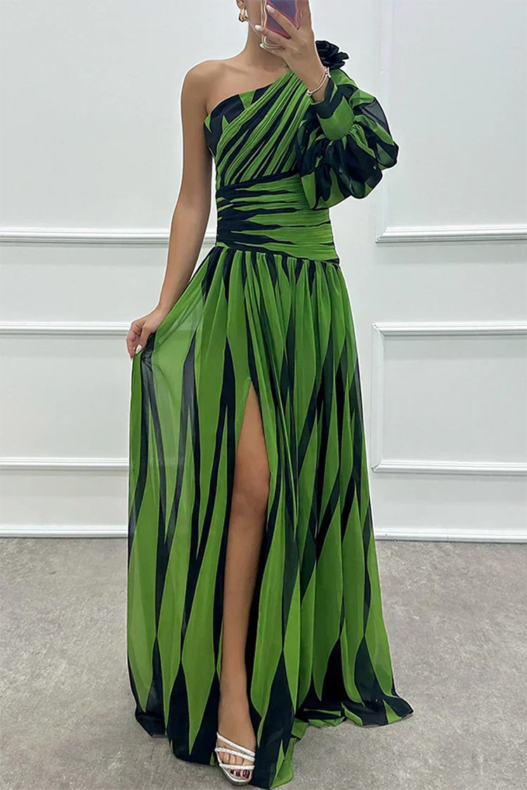 Hazel™ | Elegantna Maxi Obleka z Črtami in Odkritimi Rameni