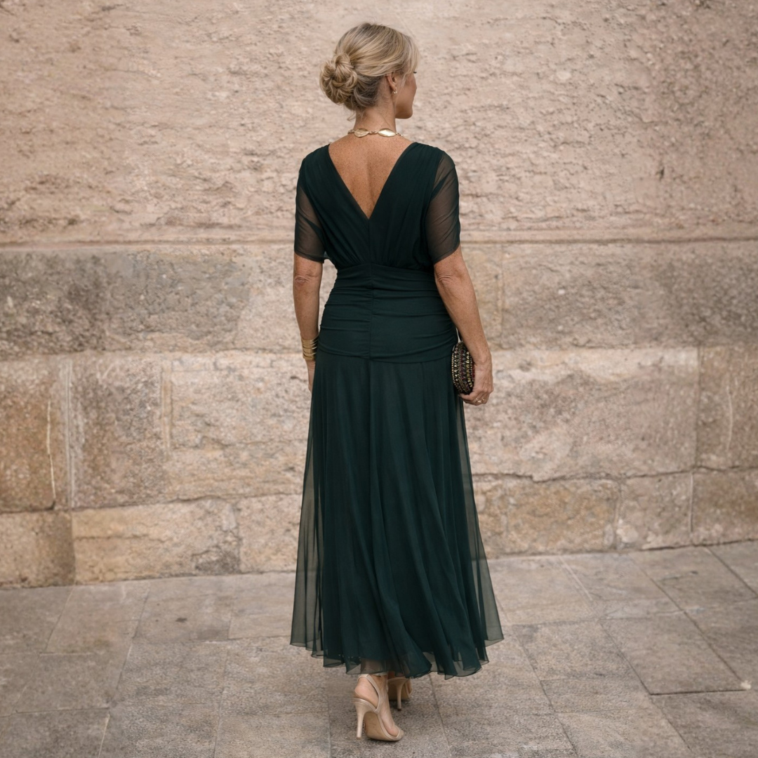 Mikaela | Maxi obleka z off-shoulder krojem, ki poudari trebuh