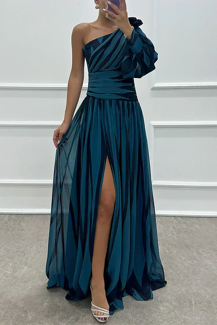 Hazel™ | Elegantna Maxi Obleka z Črtami in Odkritimi Rameni
