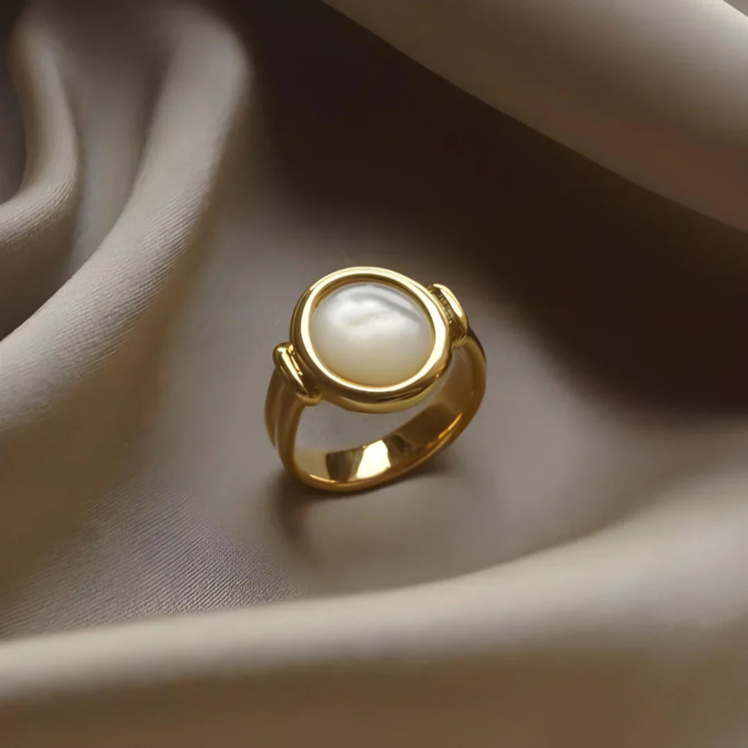 Prstan z vsemi biseri