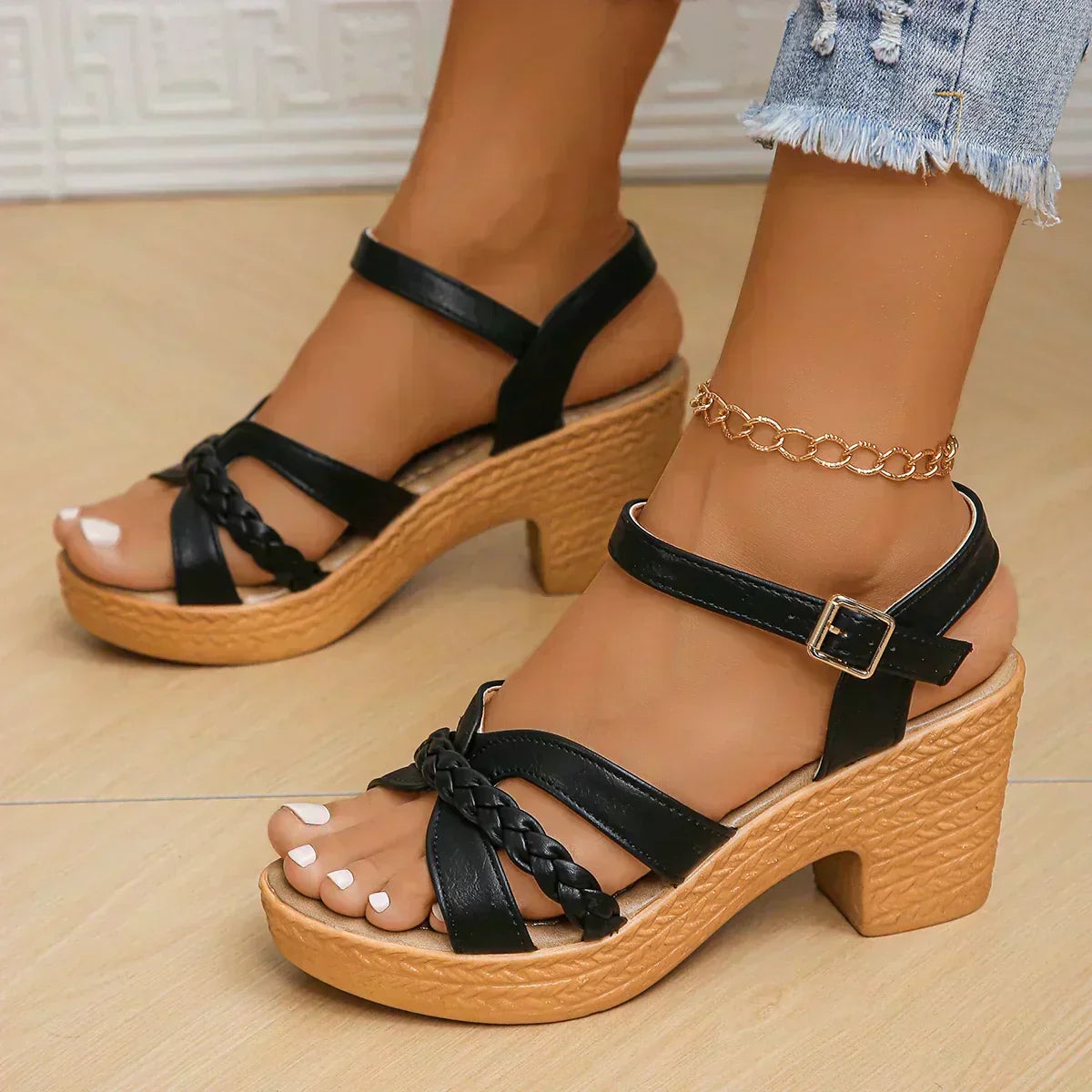 Udobne sandale Demi