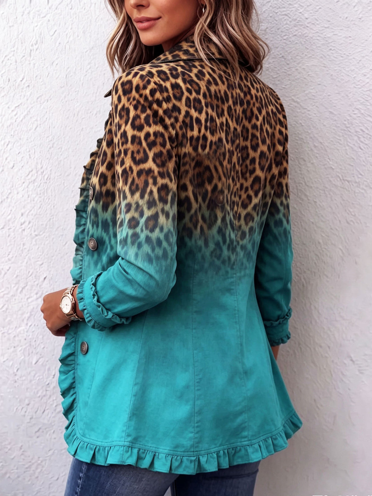 Brianna – Blazer z gradientnim leopardjim vzorcem in volančki